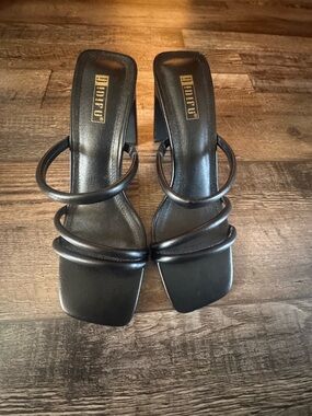 Black Strappy Square-Toe Heeled Sandals